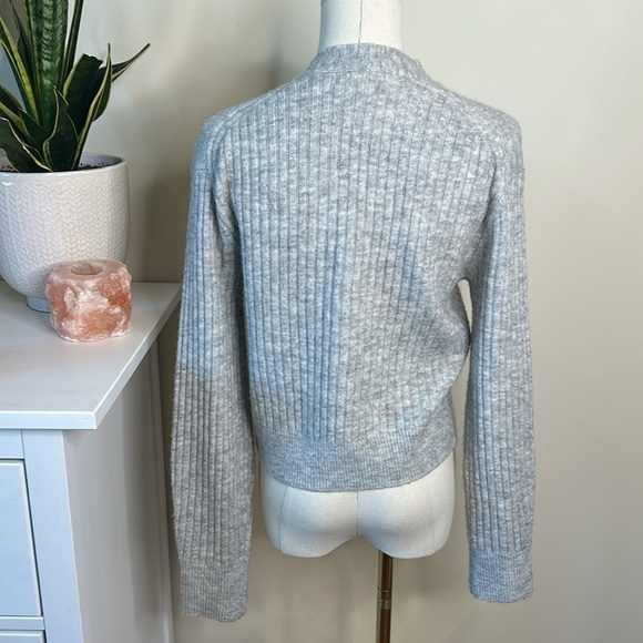 H&M knit grey cardigan x-small Wool polyester blend - Picture 4 of 6